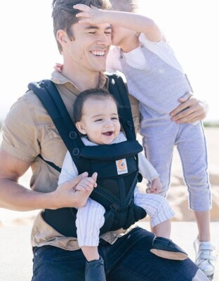 Ergobaby Omni 360 Cool Air Mesh All Position Breatheable Baby Carrier