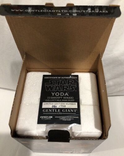 SDCC 2018 GG exclusivo: Star Wars - Yoda McQuarrie concepto mini busto, sin usar y en caja - Imagen 7 de 7