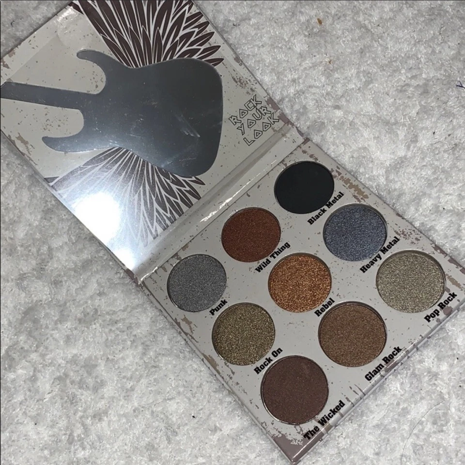 Crown PRO Glam Metals Eyeshadow Palette Limited Edition - Image 4 of 4