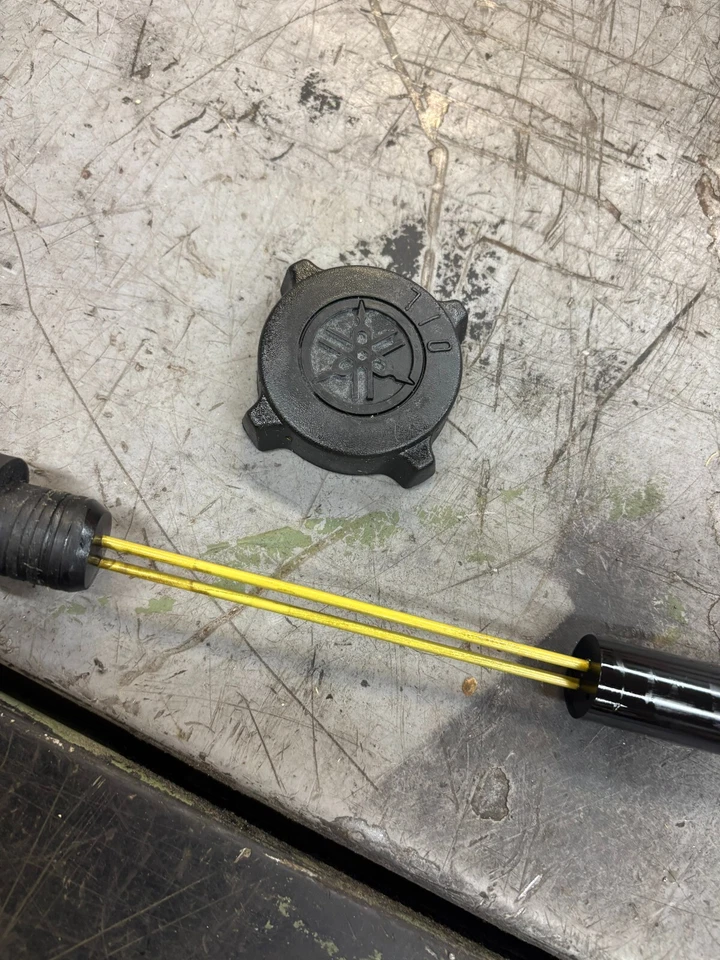 1998-04 Yamaha масло рычаг датчик в сборе 3E1-85720-13-00 SRX 700 RW7256 - Изображение 2 из 3