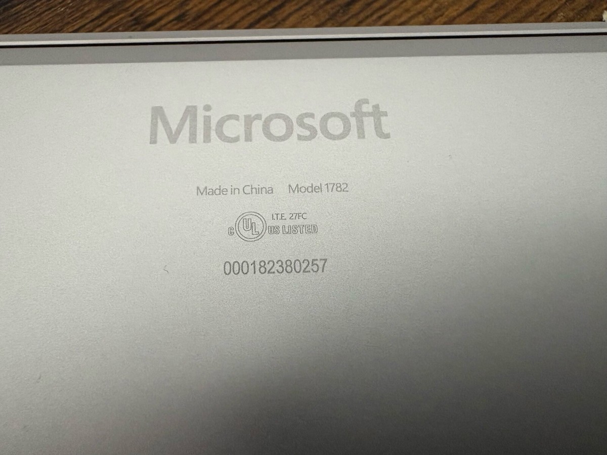 本日のみ出品surface laptop 1782 Microsoft Surface Laptop (Gray) 1782, 4GB Ram, 128 GB