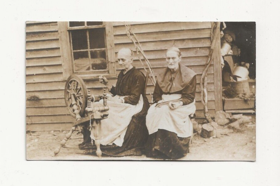 RARE OLD ALLANSTAND COTTAGE ASHEVILLE NC RPPC SPINNERS / WEAVERS