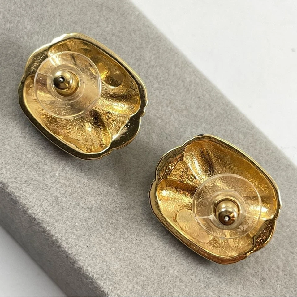 Pendientes vintage Kenneth Jay Lane para Avon vidrio verde cabujón esmalte gris Foto 3 de 4