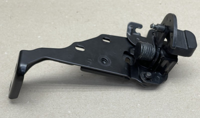 10-15 LEXUS IS250C IS350C TRUNK DECK DOOR LID RIGHT LOCK LATCH CATCH 64510-53060