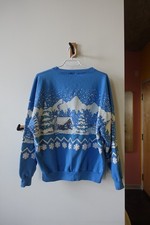 Vintage Lifestyles puffy winter snow scene cabin lodge O/S Unisex sweatshirt