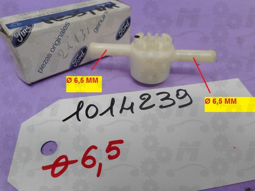 Su Una Valvola Di Intercettazione Blu Del Metallo Del Fondo Bianco Per I Gasdotti Scivolamento L Arresto Della Valvola 90490118