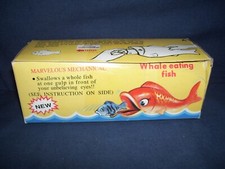 Whale Eating Mechanical Fish Wind Up Metal Toy Used MS 229