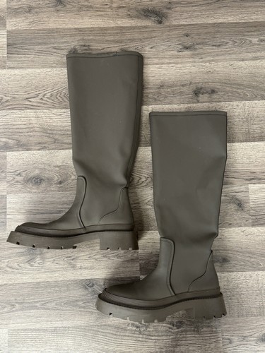 zara rubberized boots