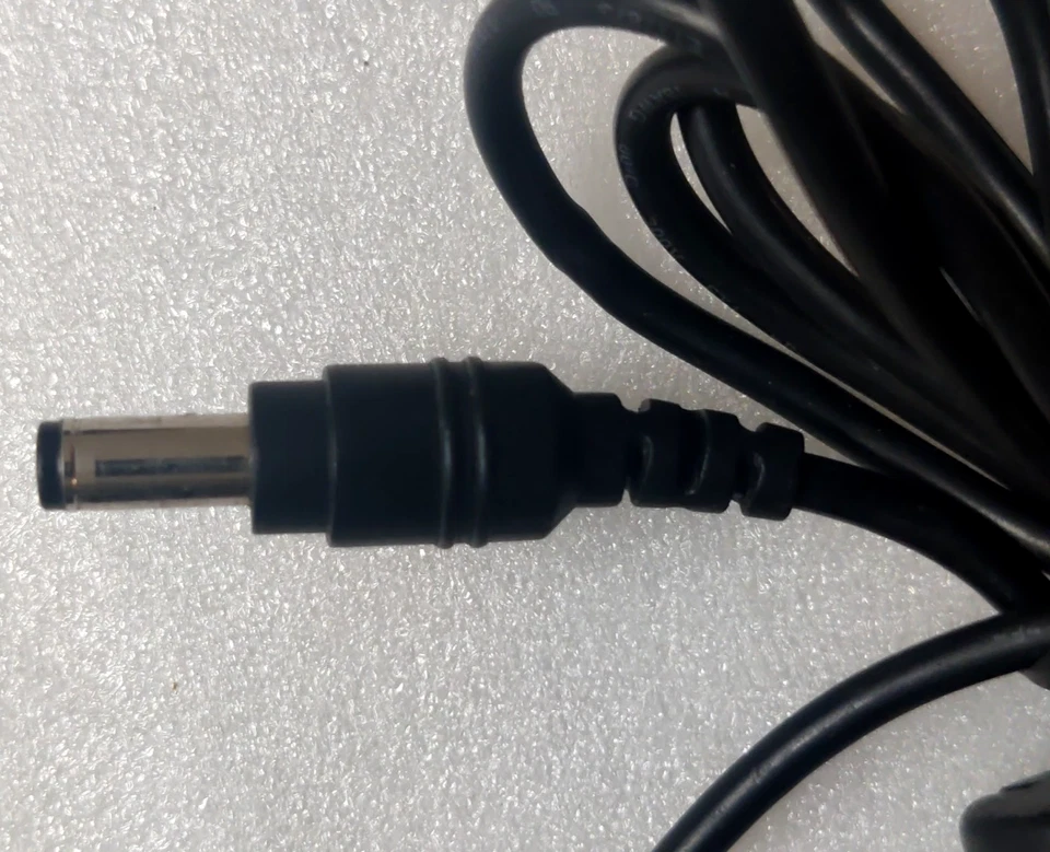 Compaq Computer 60W AC Adapter  19V 3.16A LSE 9802A1960 Charger With UK Plug - Image 4 of 4