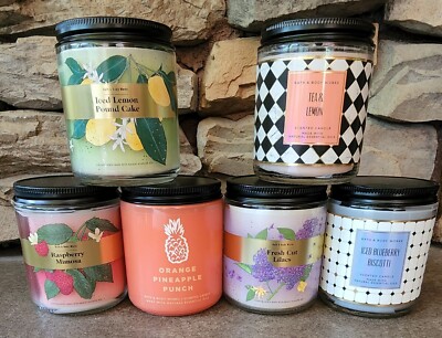 Bath & Body Works SINGLE WICK CANDLES~U-PICK~15% OFF ON 2!!~FREE