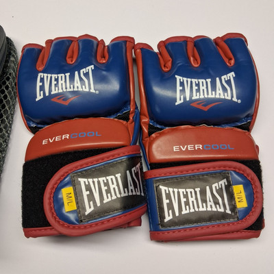 Everlast Everstrike Evercool Multi-Purpose Gloves M/L Blue Red