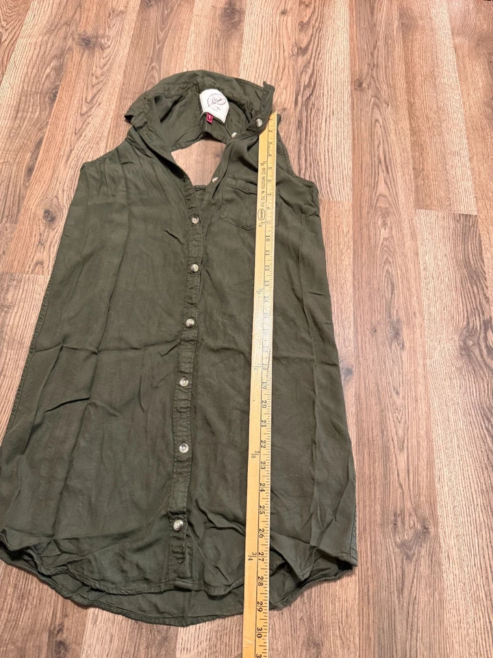 SO Tank Top, Women's Size Small, Green, Button Up, Back Cut-Out - Image 4 of 4