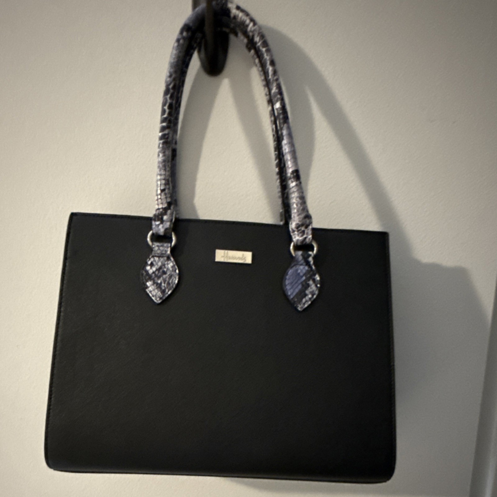 Harrods of London Shoulder Bag Black Gray Snake Print Accent