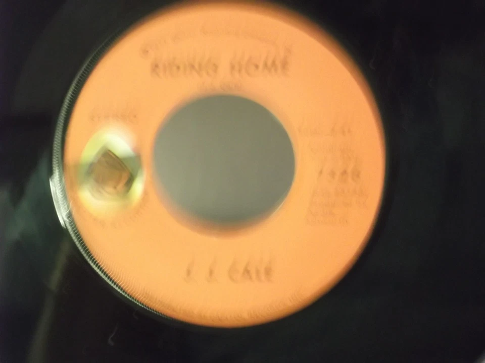 J.J. Cale,Shelter 7326,"LIES",US,7"45,1972 Blues rock classic, Mint - Image 2 of 2