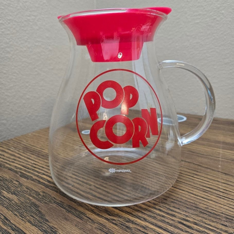 VTG Ecolution Microwave Popcorn Maker Glass Pitcher with Silicone Lid