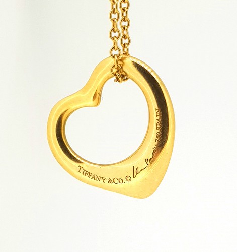 Lovely Tiffany & Co. Elza Peretti 18K Yellow Gold Heart Necklace Pendant & Chain - Picture 2 of 4