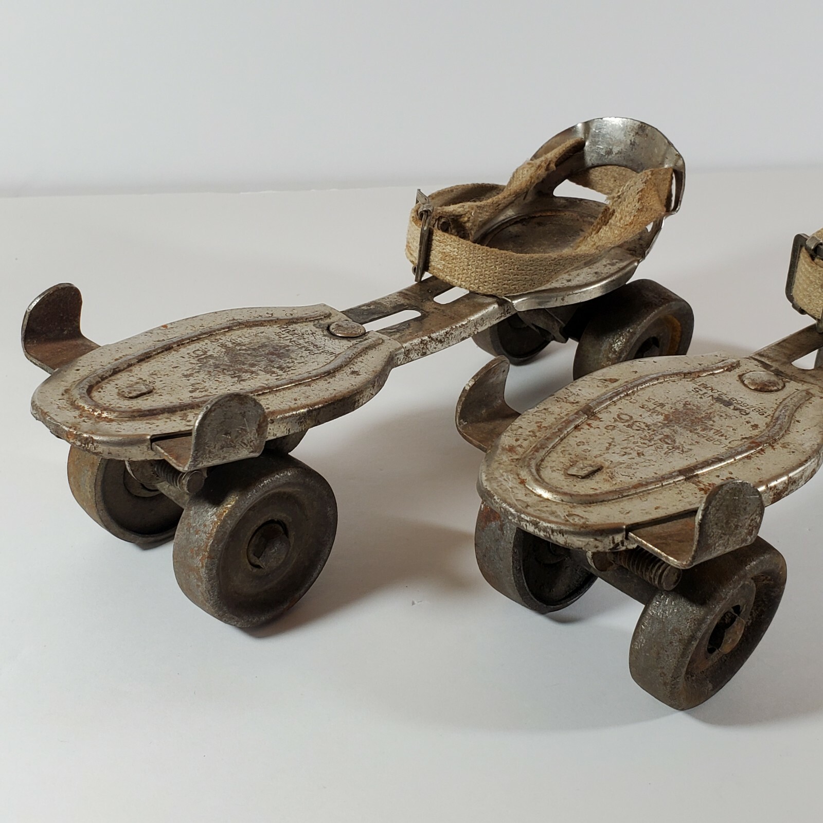 Vtg Globe Union Milwaukee WI No.36 Metal Adjustable Roller Skates No