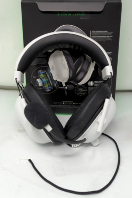 Razer Blackshark V2 X WHITE Over the Ear Gaming Headset!!!READ DESCRIPTION!!!