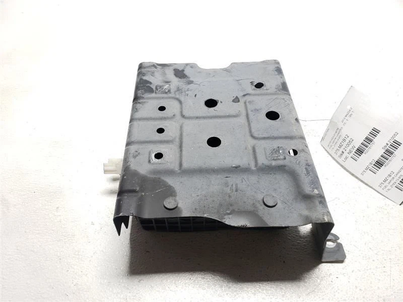 2011 2012 2013 2014 Mazda 2 Fuel Vapor Canister Charcoal OEM ZYE9-13-970 - Image 3 of 4