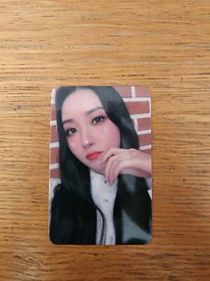 Dreamcatcher VISION Apocalypse: Follow Us Wonderwall Fansign Photocard Sua