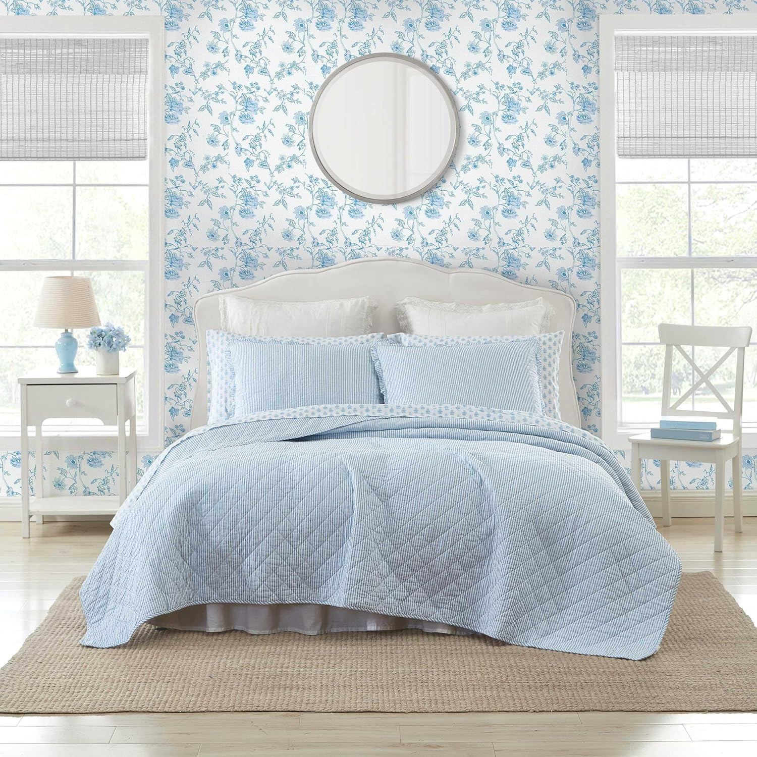- Quilt Set, Super Soft Bedding with Matching Sham, Casual H