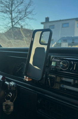 VW Golf 2 | Jetta 2  Handyhalter Armaturenbrett-Adapter | MagSafe kompatibel