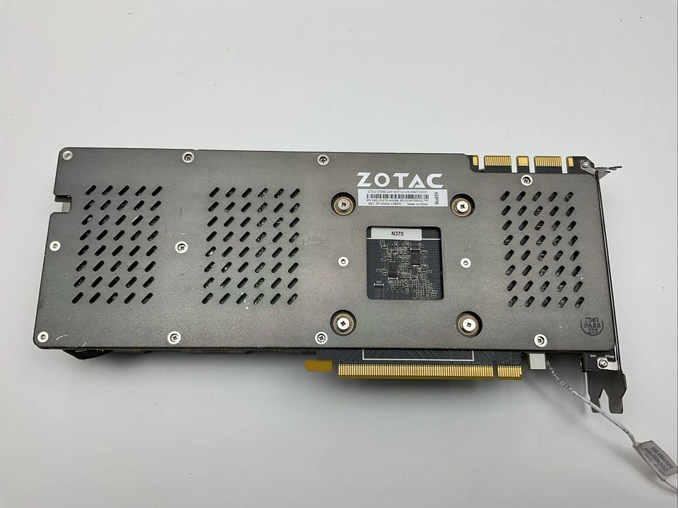Zotac NVIDIA GTX 980 AMP Edition 4GB 256BIT GDDR5 28Z-1N370-A00Z8 **FOR PARTS - Image 3 of 4