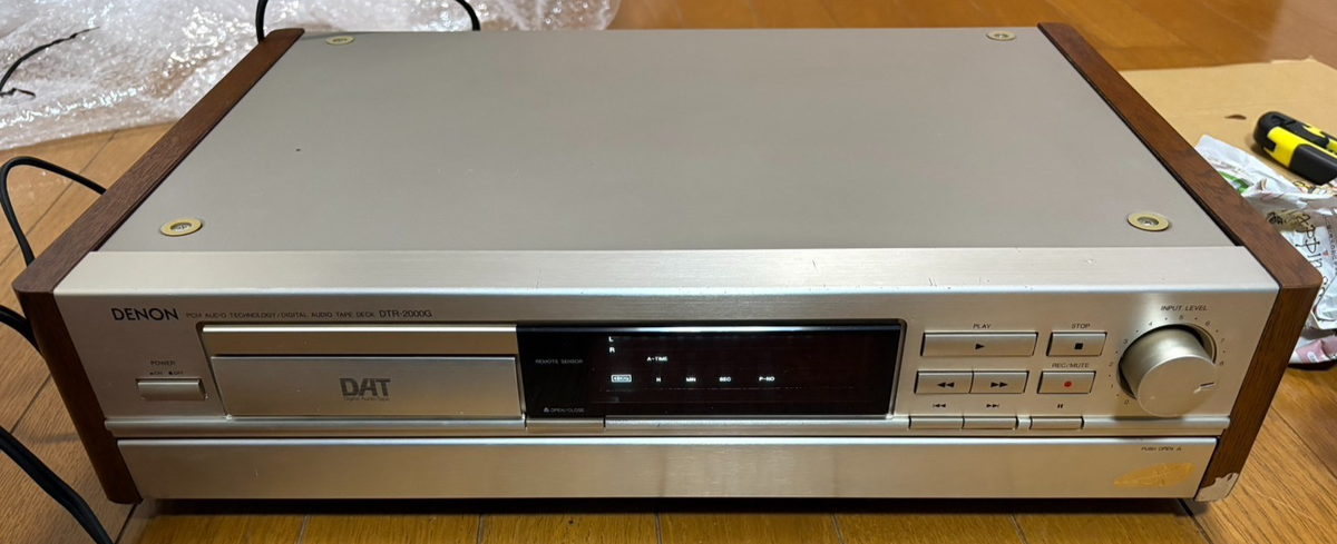 その他 DENON DTR-2000G DENON DTR-2000G Digital Audio Tape Deck DAT AC100V 50Hz/60Hz 1992