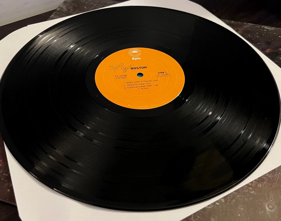 BOSTON - Self Titled Debut Album (1976 Orange Label) - 12" Vinyl Record LP - VG+ - Image 3 of 3