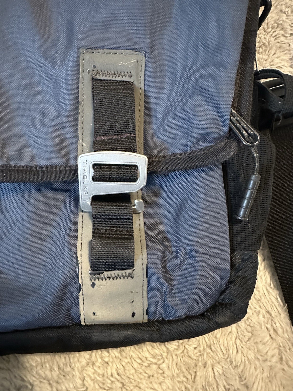 Timbuk2 Command Crossbody Shoulder Messenger Bag … - image 4