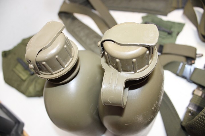 US Military Issue Nylon Web Pistol Belt Set Magazine Pouch Canteen Suspenders S