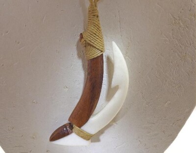 MASTER CARVED COMPOSITE KOA CARABAO BONE TUVALUAN LOU PALU FISH HOOK NECKLACE #1