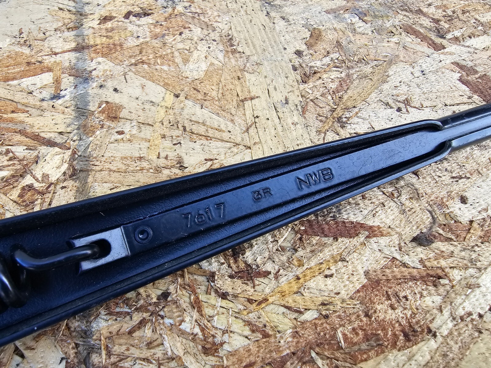 WINDSHIELD WIPER ARM OEM 36k 08-19 MASERATI GRANTURISMO M145