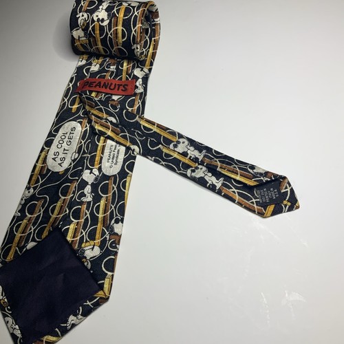 Peanuts Snoopy Tie As Cool As It Gets - Picture 2 of 2