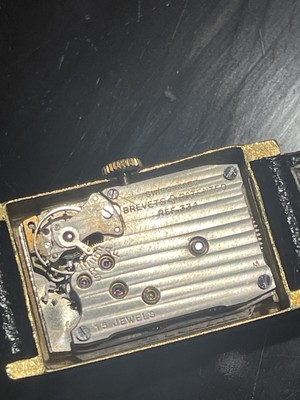 Montre Vintage CYMA Art Déco - Grand Modèle Rectangle, 17 Rubis, Mécanique Manuelle, Boîtier Plaqué Or