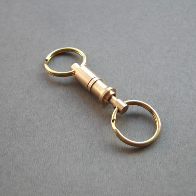 WATERPROOF DETACHABLE KEYCHAIN