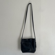 Mini bolso tipo cubo Parker Clay Topa para mujer pequeño negro bandolera, cuero