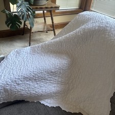 Vintage Baby Quilt Hand Quilted White Cotton 31x41 Soft And Cuddly