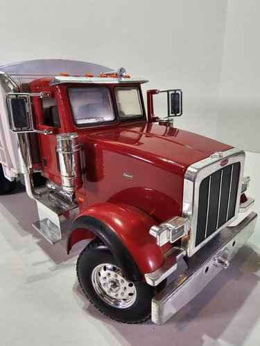 Ertl Big Farm Peterbilt 367 Truck With Grain Box Lights & Sounds Work 21" 1/16th - Picture 2 of 21