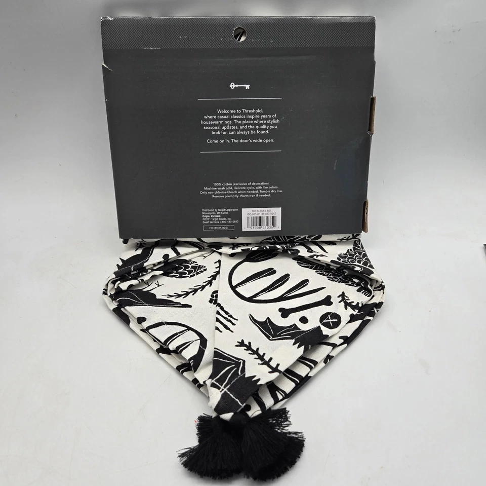 Threshold Halloween Bats 100% Cotton Table Throw Gothic White Black Rare - Image 4 of 4