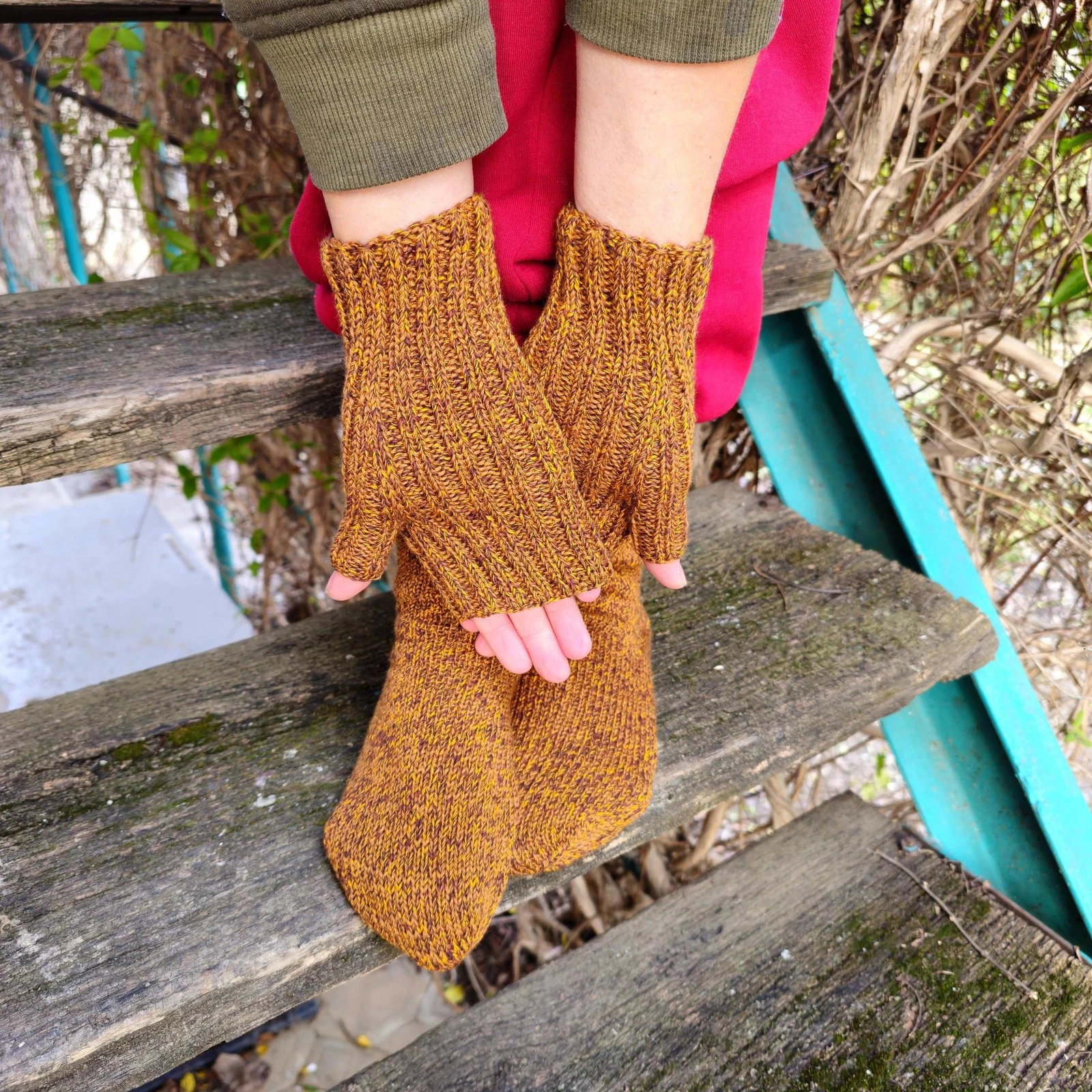 Brown Merino Cotton Socks & Mittens Set