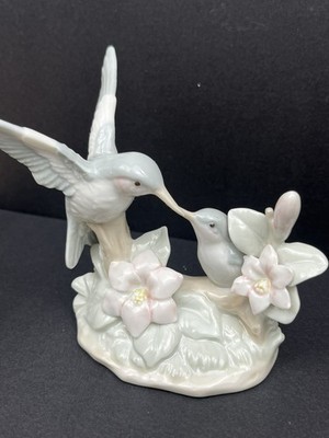 Vintage Gaylord Hummingbirds and Flowers Ceramic Figurine