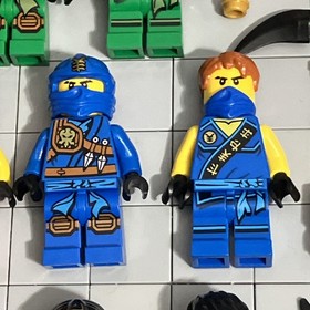 LEGO&reg; Minifigure Lloyd Jungle Knee Pads Tournament 70749 Ninjago H2 3