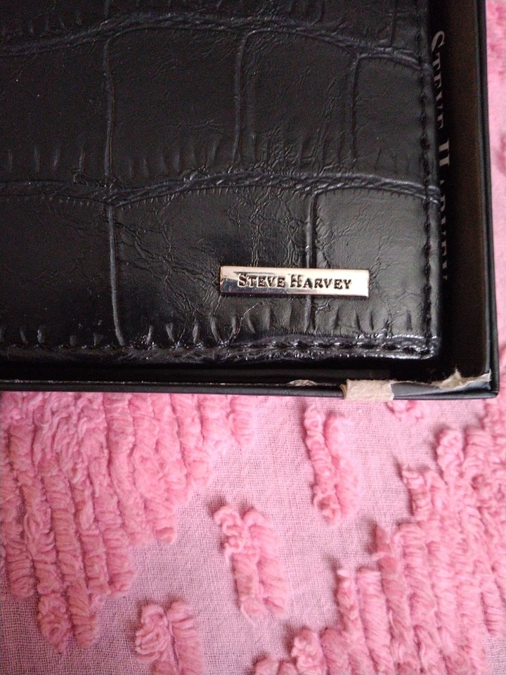 Cartera Steve Harvey Edición Celebridad Negra NUEVA Foto 4 de 4