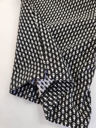 Briggs New York Women Shorts 12 Novelty Black White Bermuda Pockets Chino - Picture 10 of 12