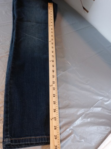 liz clairborn womens jeans Dark wash straight leg sz.6. - Picture 9 of 10