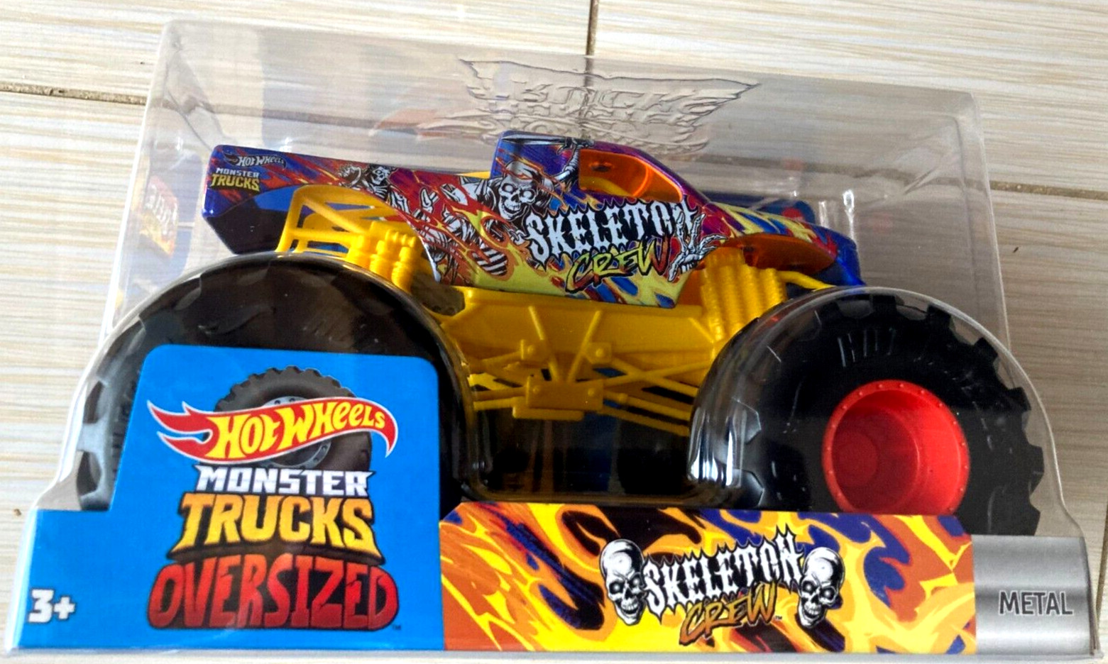 HOT Wheels  Monster  Trucks OversizeSkeleton 1:24 Scale NEW 3+