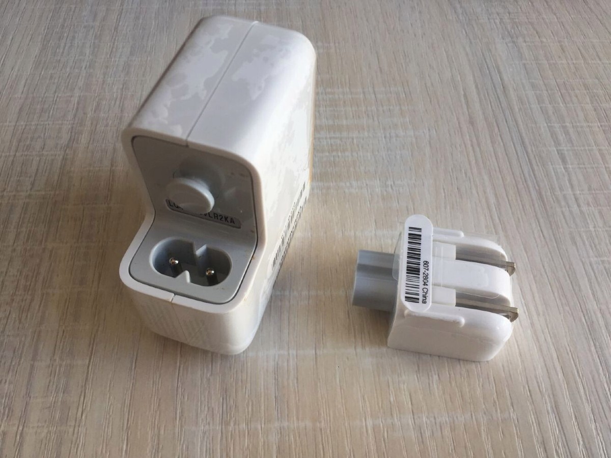 Apple iPod POWER ADAPTER Charger For Apple iPod Classic 1 1st Gen