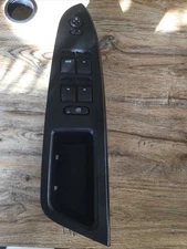 2006-2008 Chevrolet Impala LH Driver Side Master Window Switch OEM. 10340140