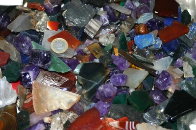 MARKENLOS Edelstein Abschnitte Mineral Rohstein Mix ca. 3000 gr Nr. 9750